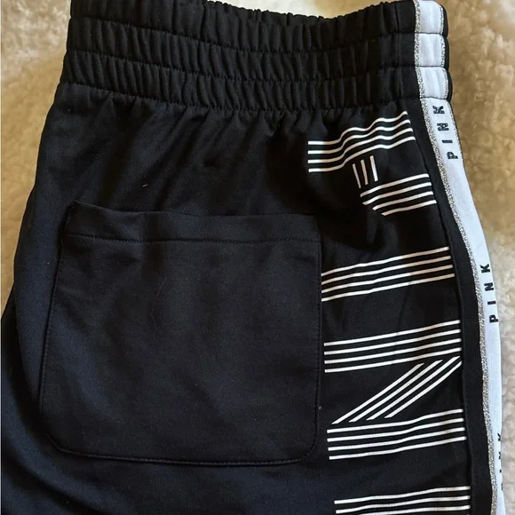 PINK Victoria's Secret Black and White Women's Shorts - Picture 4 of 4